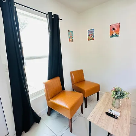 Spacious Studio 10 Mins To Mia&Downtown